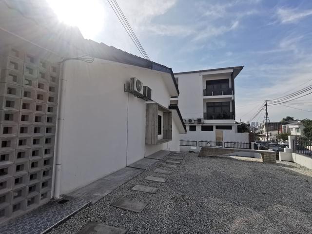 Terraced House for rent in Country Heights Damansara, Kuala Lumpur