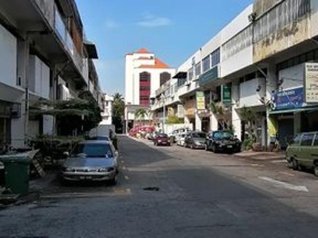 Shop for rent in Country Heights Damansara, Kuala Lumpur
