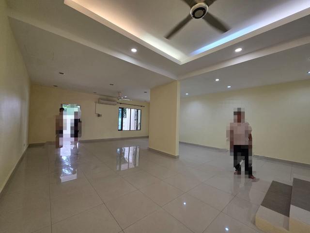 Terraced House for rent in Country Heights Damansara, Kuala Lumpur