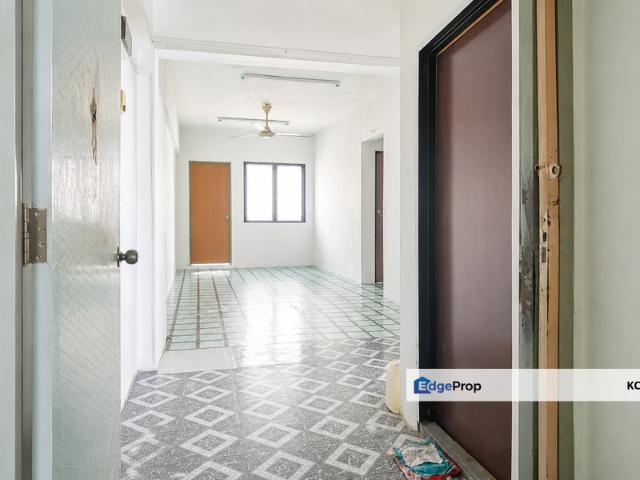 Flat for sale in Selayang, Selangor