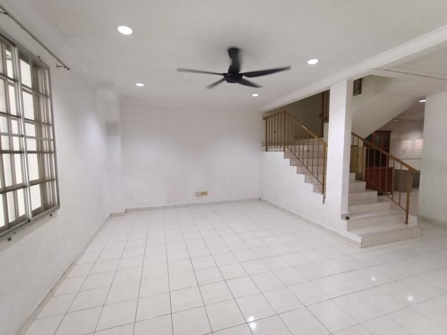 Townhouse for sale in Country Heights Damansara, Kuala Lumpur