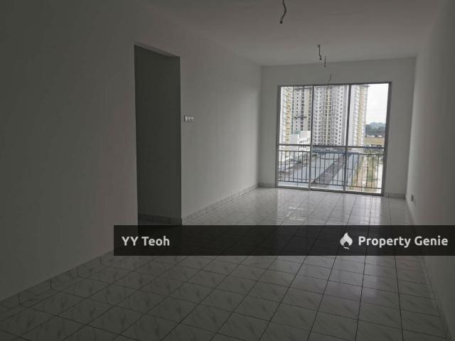Condominium for sale in Malaka