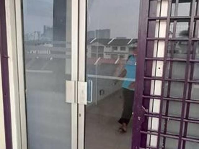 Shop for rent in Mukim 13, Georgetown