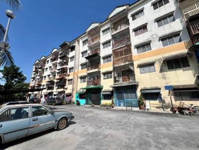 Flat for sale in Kajang, Langat