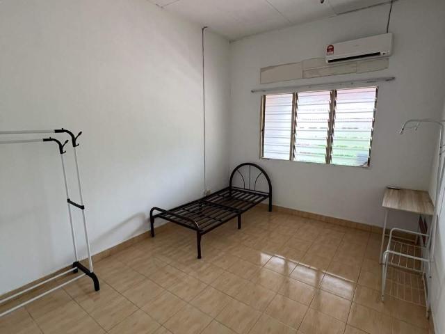 Room for rent in USJ 10 Taipan Triangle, Majlis Bandaraya Subang Jaya