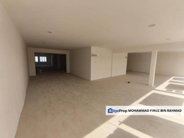 Shop for rent in Majlis Bandaraya Subang Jaya, Petaling