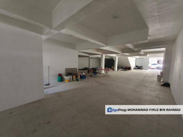 Shop for rent in Majlis Bandaraya Subang Jaya, Petaling