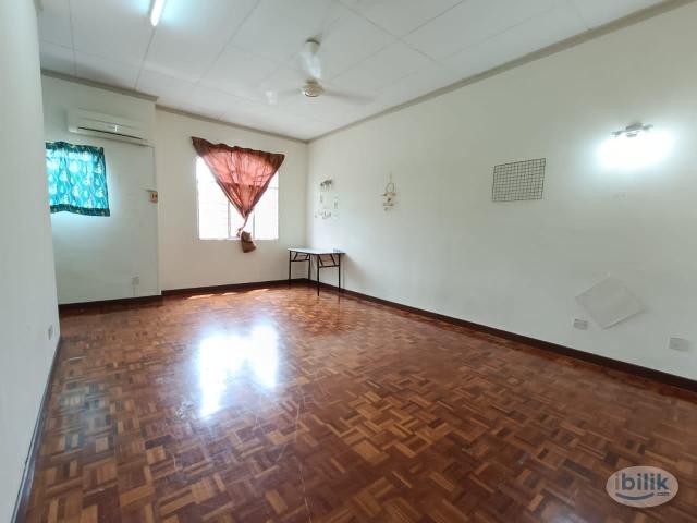 Room for rent in Petaling, Subang Jaya