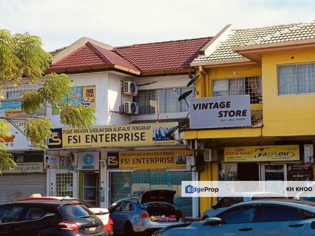 Shop for rent in Petaling, Subang Jaya