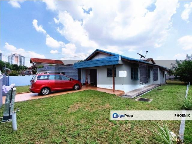 House for sale in Petaling Jaya, Petaling