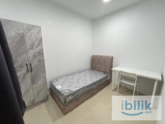 Room for rent in Petaling, Damansara Damai