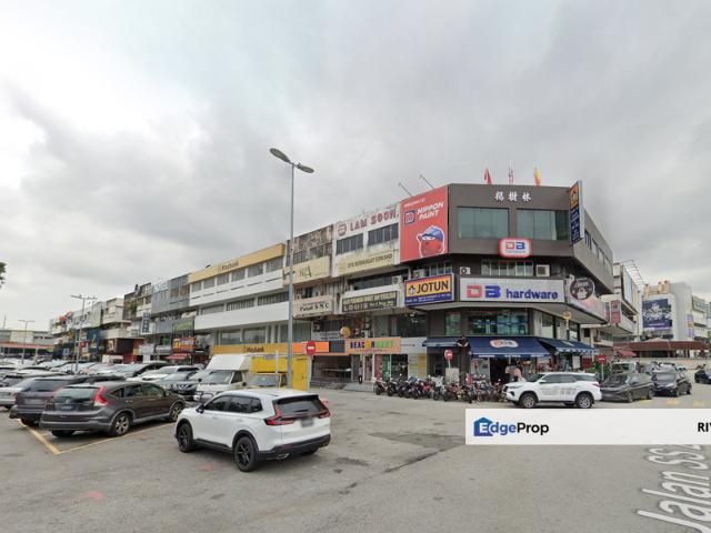 Shop for rent in Petaling, Damansara Damai