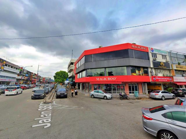 Shop for rent in Petaling, Damansara Damai