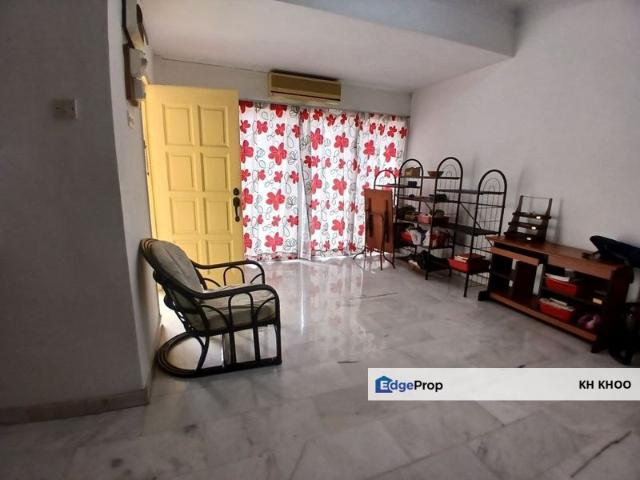 House for sale in Petaling Jaya, Petaling