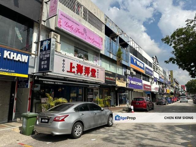 Shop for rent in Petaling, Damansara Damai