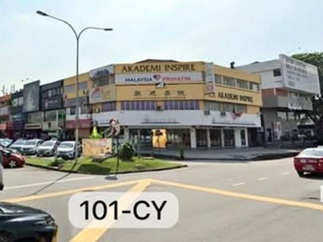 Shop for rent in Petaling, Damansara Damai