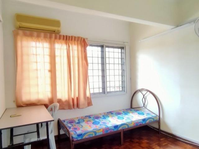Room for rent in Petaling, Damansara Damai
