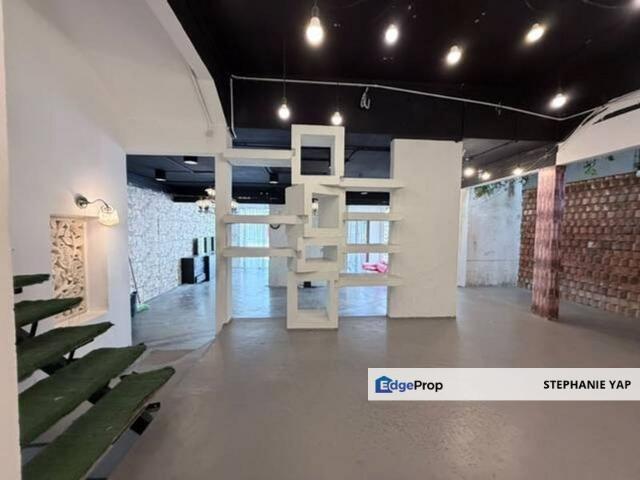 Shop for rent in Petaling, Damansara Damai