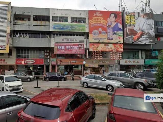 Shop for sale in Petaling Jaya, Petaling
