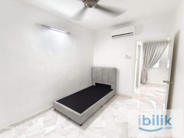 Room for rent in Petaling, Damansara Damai