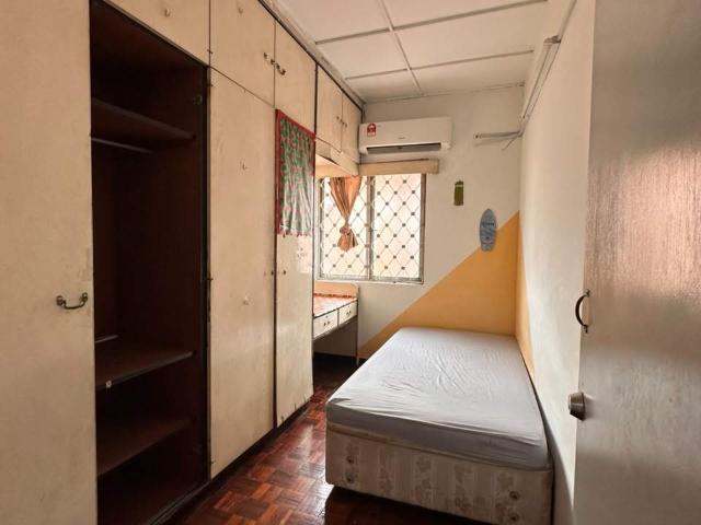 Room for rent in Petaling, Damansara Damai