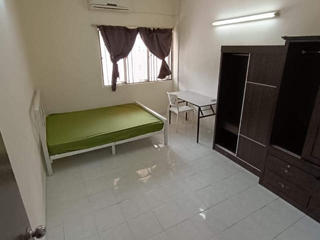 Room for rent in Petaling, Damansara Damai