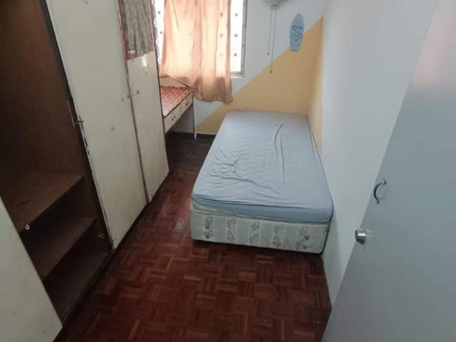 Room for rent in PJU 6, Petaling Jaya