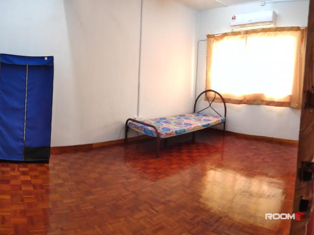 Room for rent in Petaling, Damansara Damai