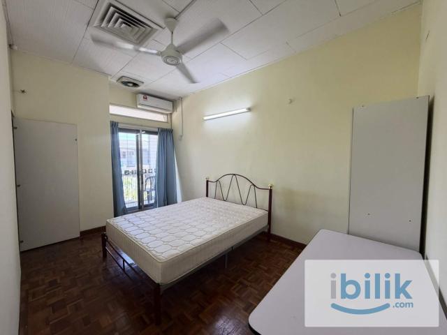 Room for rent in SS 2, Petaling Jaya