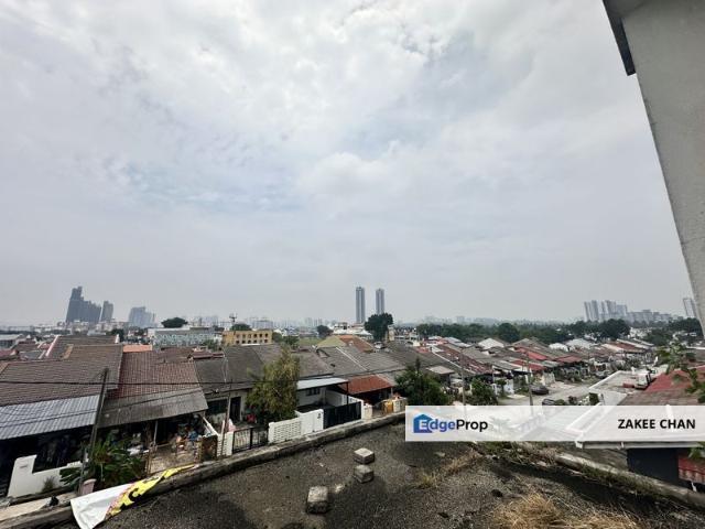 House for sale in Petaling Jaya, Petaling