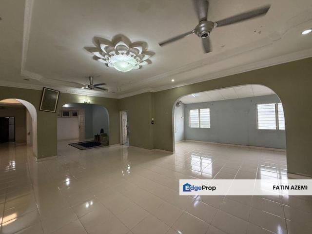 House for sale in Petaling, Damansara Damai