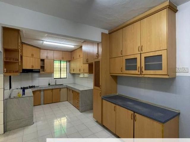 House for sale in Petaling, Damansara Damai