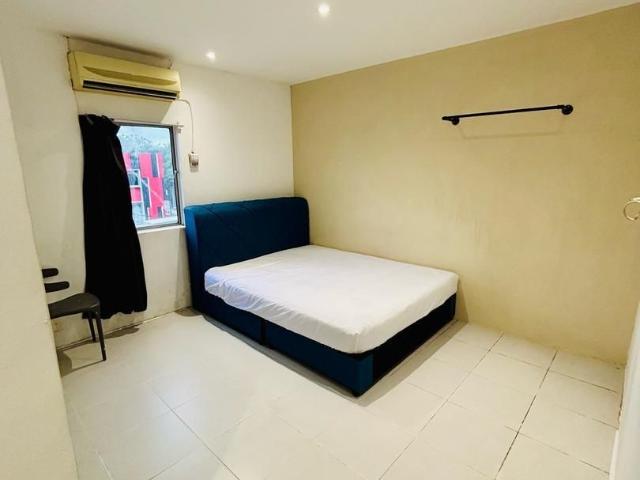 Room for rent in PJU 6, Petaling Jaya