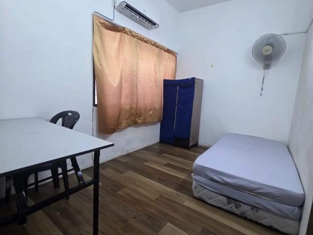 Room for rent in Petaling, Damansara Damai