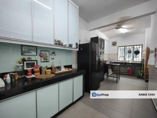 House for sale in Petaling, Damansara Damai