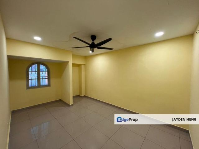 House for sale in Petaling, Damansara Damai