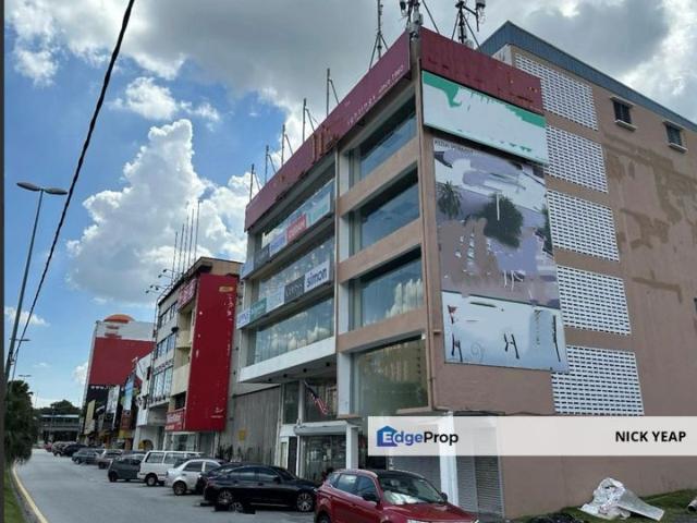 Shop for rent in Petaling, Damansara Damai