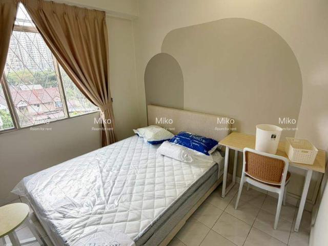 Room for rent in Petaling, Damansara Damai