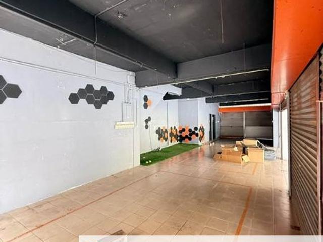 Shop for rent in Petaling, Damansara Damai