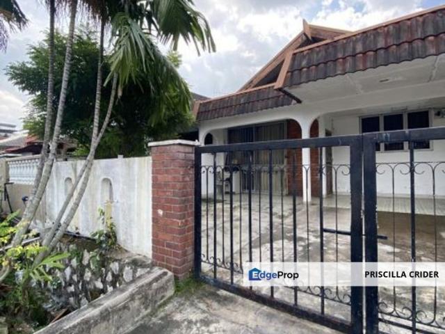 House for sale in Petaling, Subang Jaya