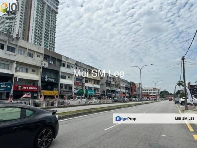 Shop for rent in Petaling, Damansara Damai