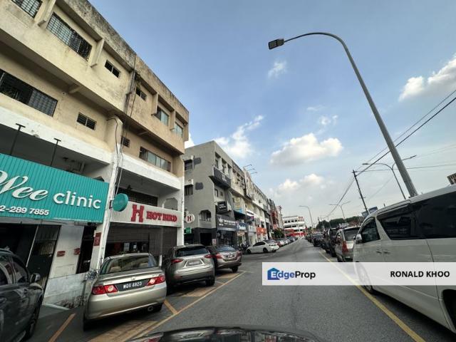 Shop for sale in Petaling, Damansara Damai