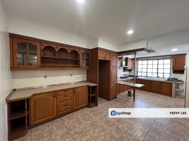House for sale in Petaling, Damansara Damai