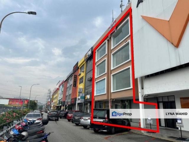 Shop for rent in Petaling, Damansara Damai