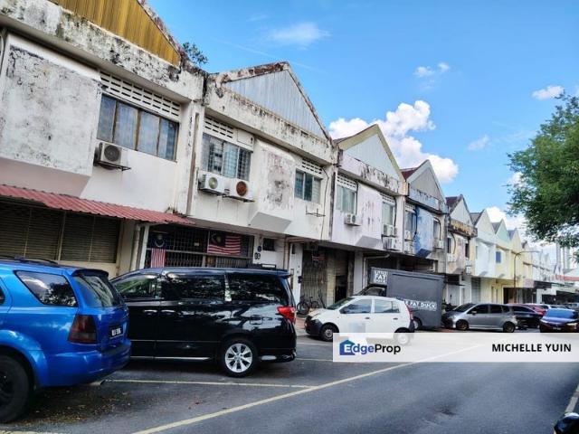 Warehouse for rent in Petaling, Damansara Damai