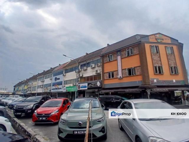 Shop for sale in Petaling, Damansara Damai