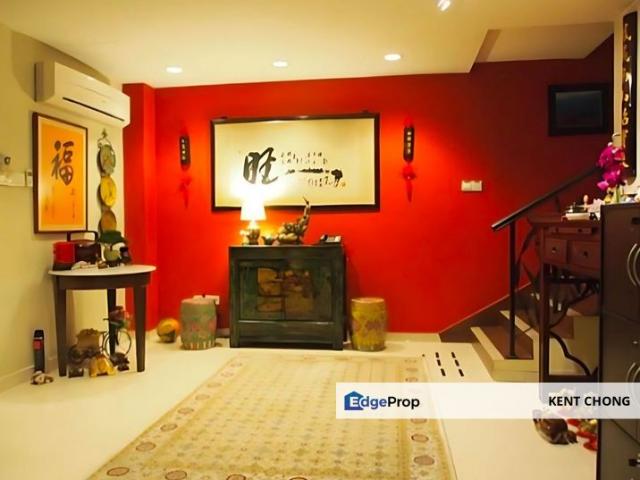 Shop for sale in Petaling, Damansara Damai