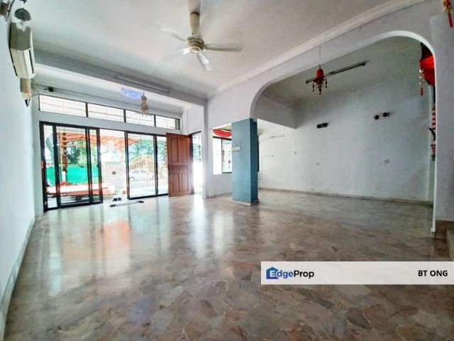 House for sale in Petaling, Damansara Damai
