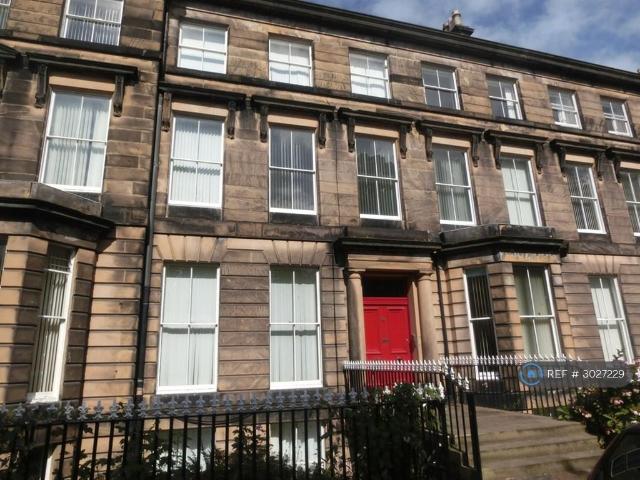 Apartment for rent in Claughton, Oxton