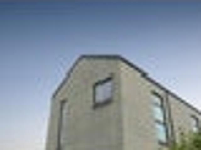 Townhouse for rent in Heathcote, Canterbury